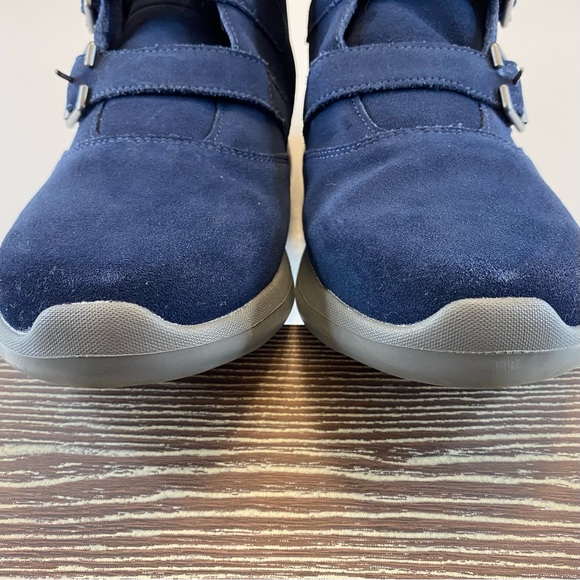 Skechers On the Go City 2 Boots Winter Fling Sz 9 Velcro Faux Fur Leather Suede - Picture 5 of 11